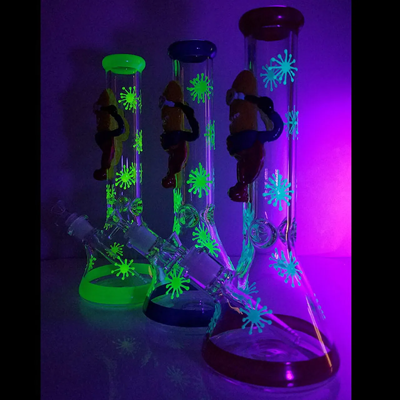 14" Glow in The Dark Yellow Guy Outerwork Beaker Water Pipe Glass Smoking Pipe Glass Accessories Shisha Hookah Vaporizer