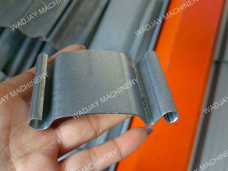 Máquina de alta calidad para la fabricación de sal de puerta de garaje
