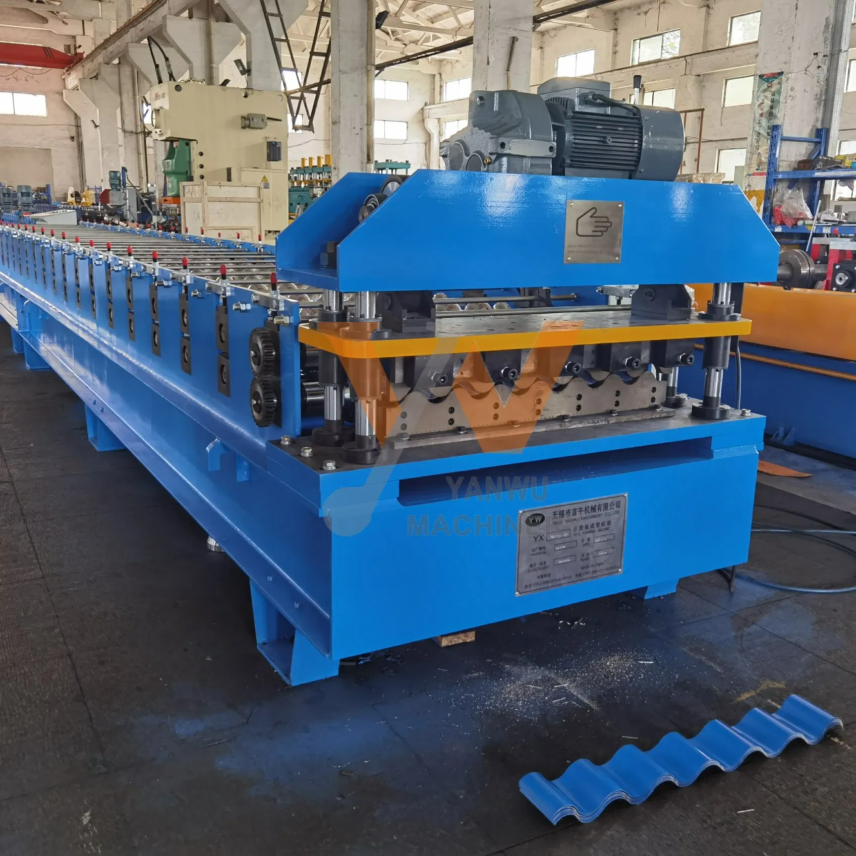 Máquinas de conformado de rollos de láminas de techo corrugadas trapezoidales de dos perfiles de doble capa de metal de bobinas de aluminio y galvanizado PPGI coloreadas Yanwu