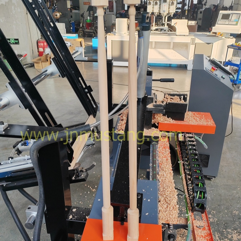 Máquina de formación de palillos de tambor de madera automática Mustang, torno de madera