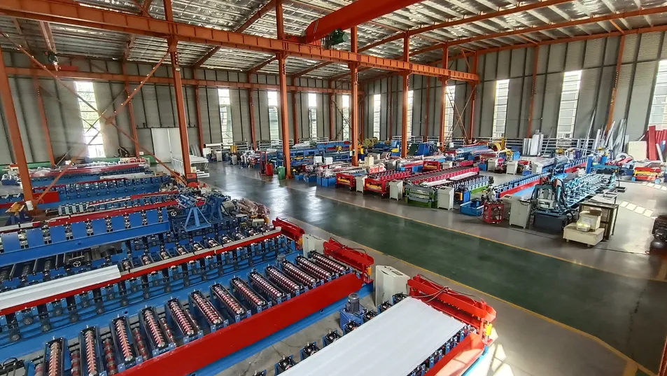 Máquinas de formación en frío para lamas de puertas enrollables de zinc galvanizado de metal en Zimbabwe