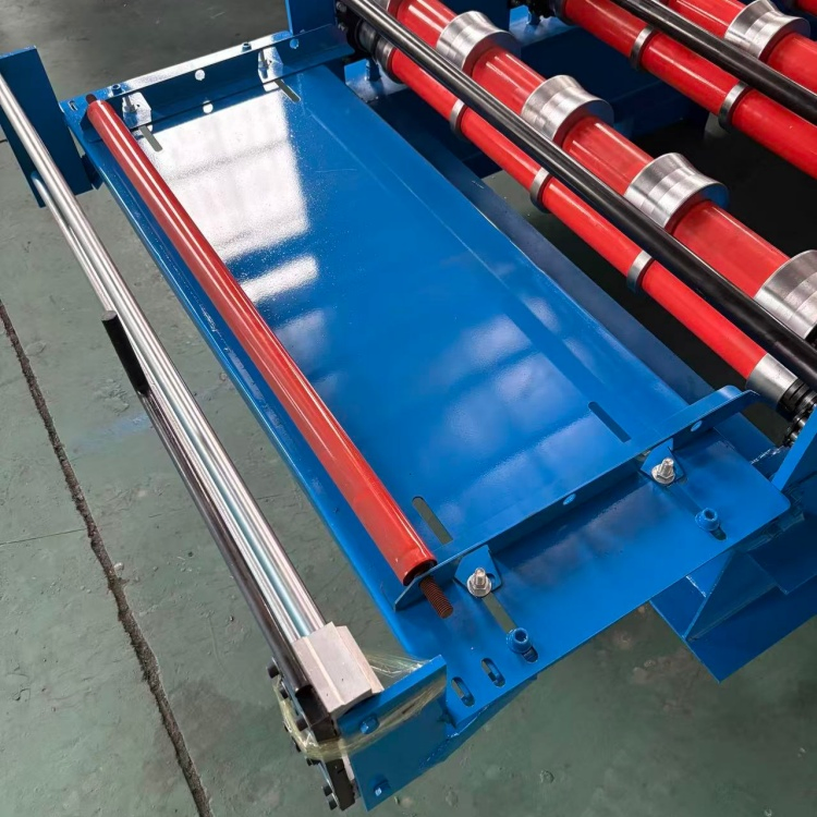 Máquina de conformado en frío trapezoidal (IBR) de alta eficiencia personalizada para la fabricación de paneles de techo