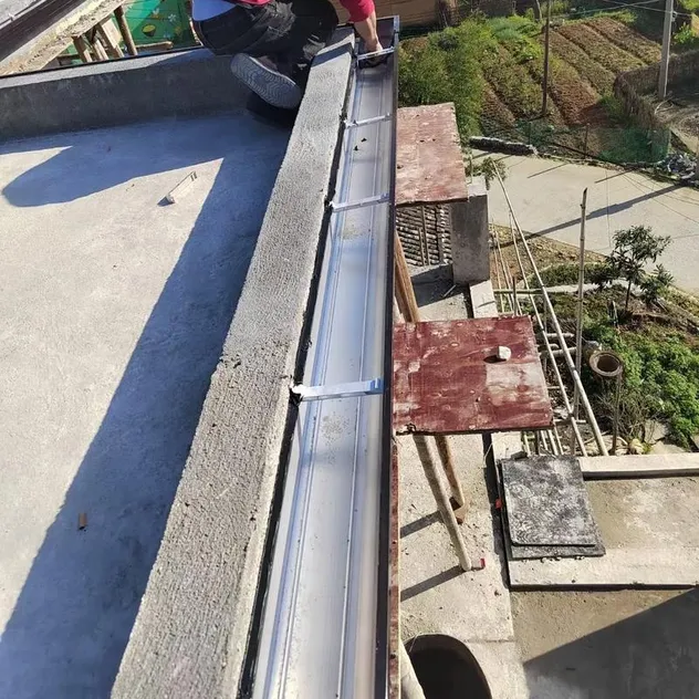 Máquina de conformado de rodillos de canalón en estilo V fotovoltaico
