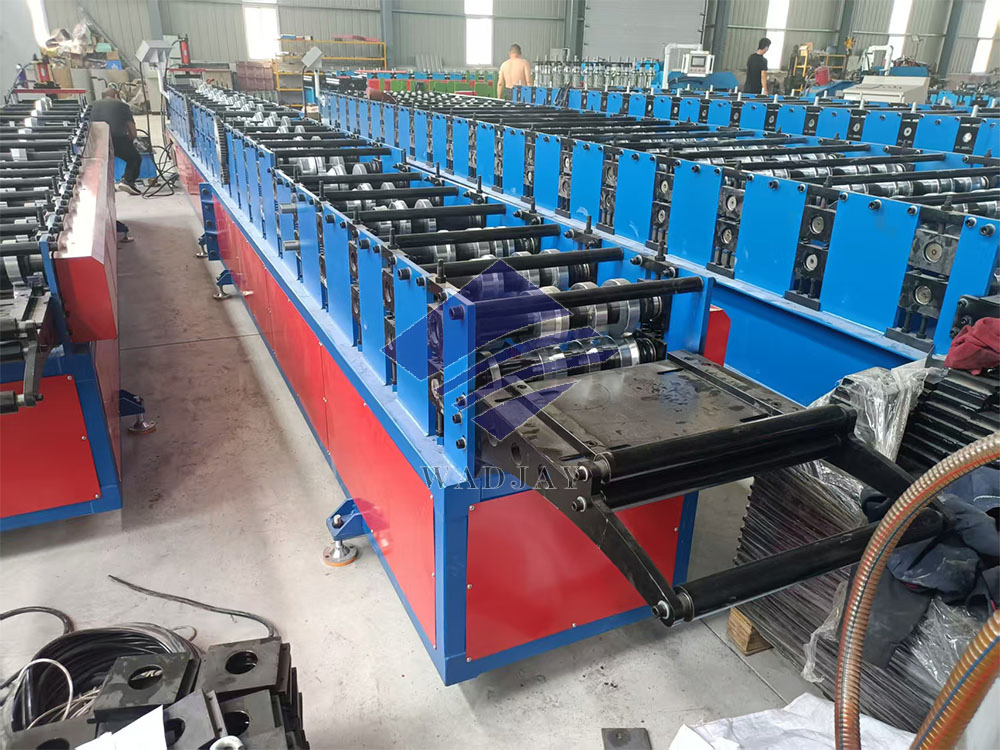 Formadora de Rollos de Canalones de Precisión para Calidad Consistente
