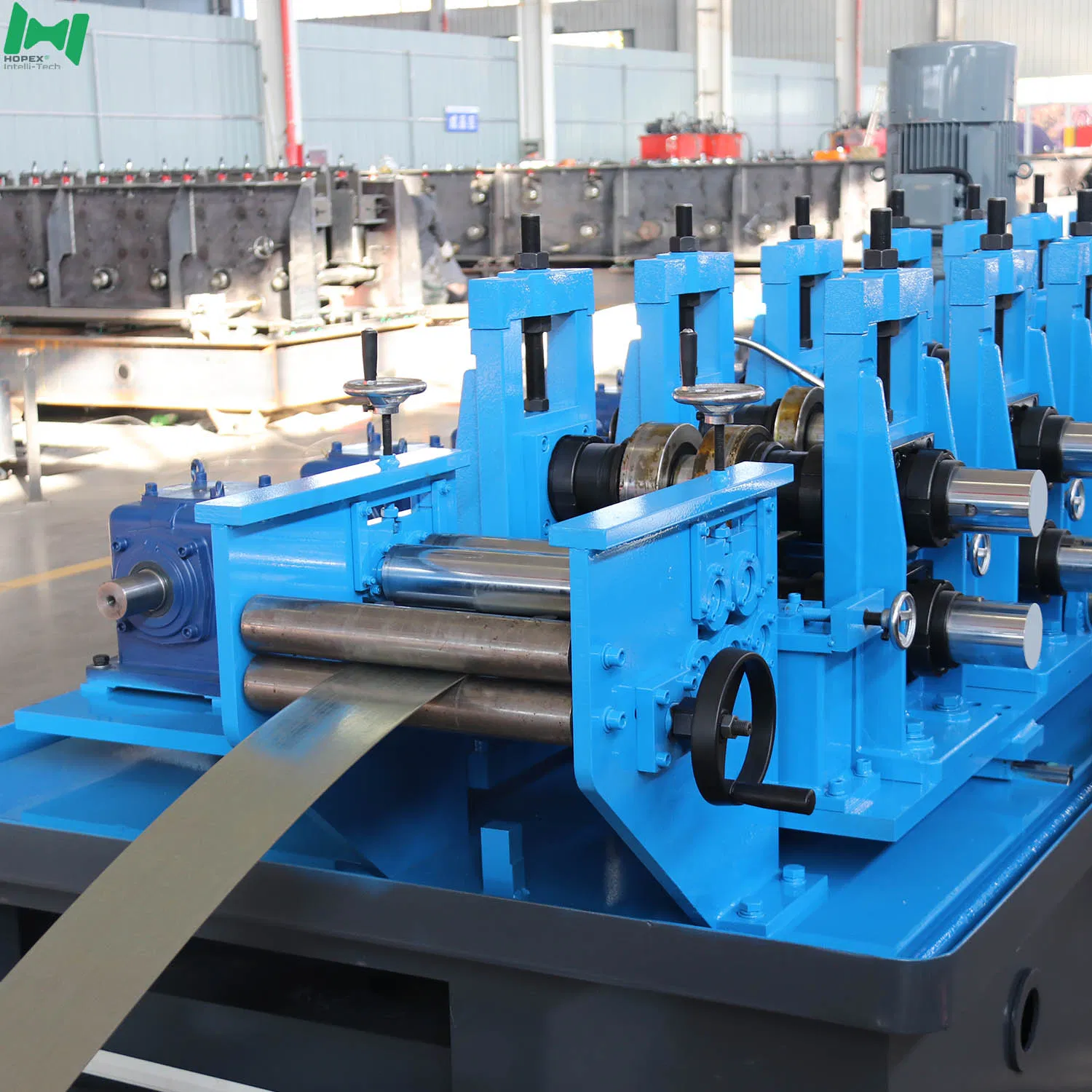 Máquina de conformado en frío Unistrut de alta eficiencia, máquina de conformado en frío para soportes solares, máquina de conformado en frío para soportes solares para sistemas de soporte fotovoltaico