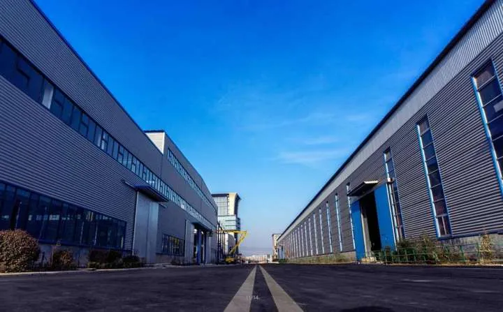 Máquina de conformado en frío de alta calidad utilizada para fabricar soportes de estructuras fotovoltaicas de paneles de energía solar