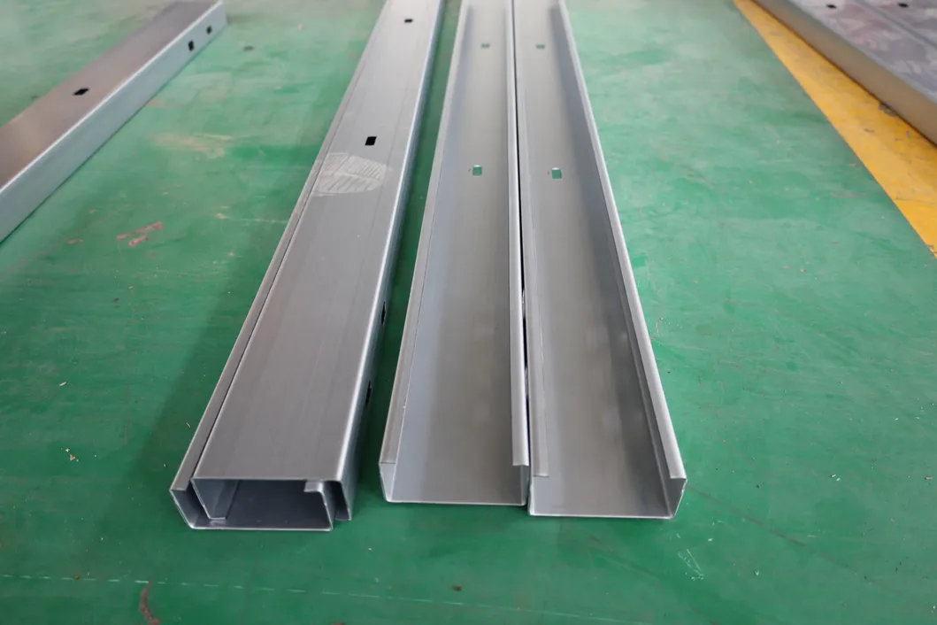 Máquina de conformado en frío para soportes fotovoltaicos solares de alta precisión de venta caliente