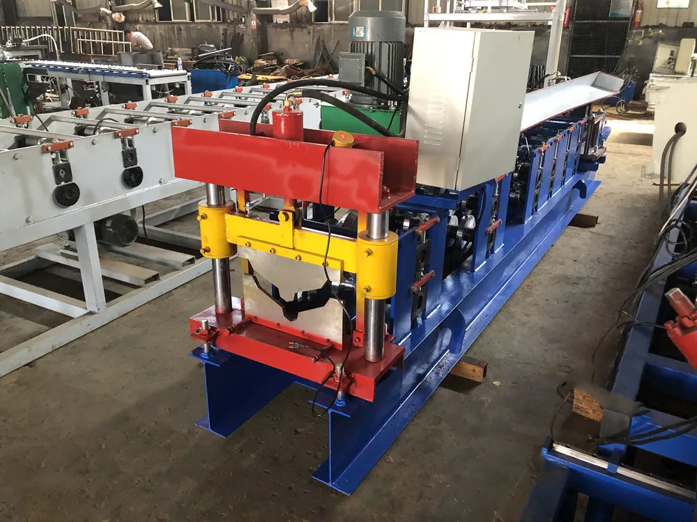 Precio de fábrica 2024 Máquina de fabricación de tejas metálicas de cresta en oferta, máquina de fabricación de techos de alta calidad