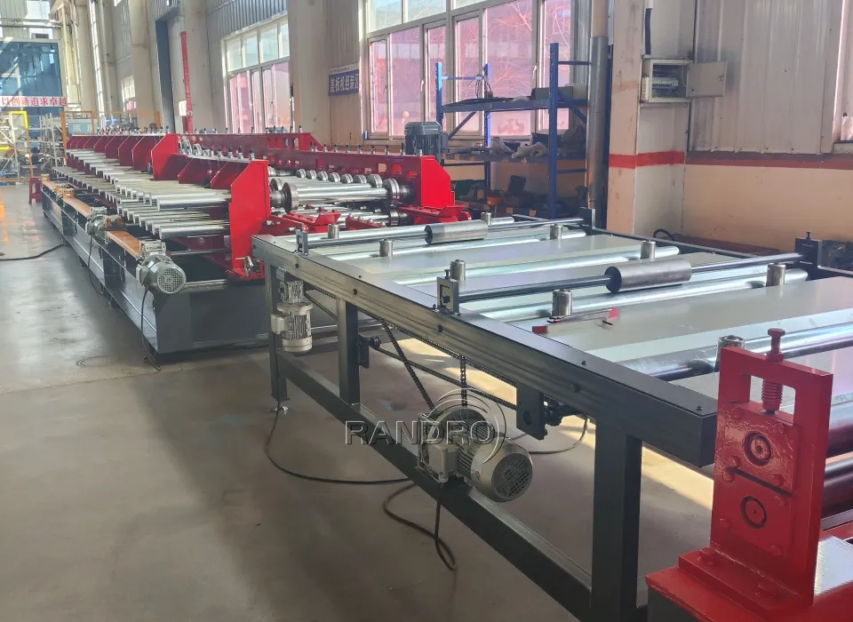 Máquina de formación automática de bandejas de cable galvanizadas en caliente de fábrica de China