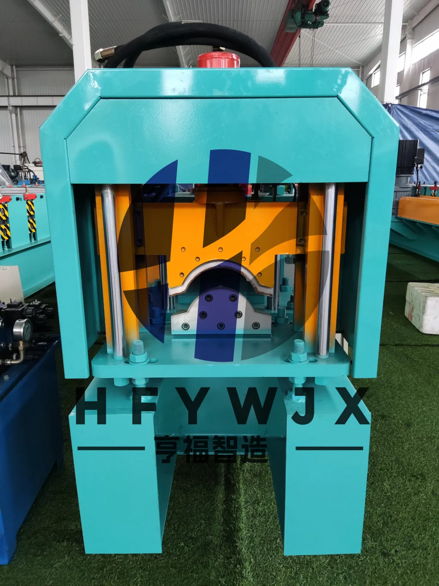 Máquina de conformado de rollos para techado de perfiles de tejas de capping de valle de canalón de metal
