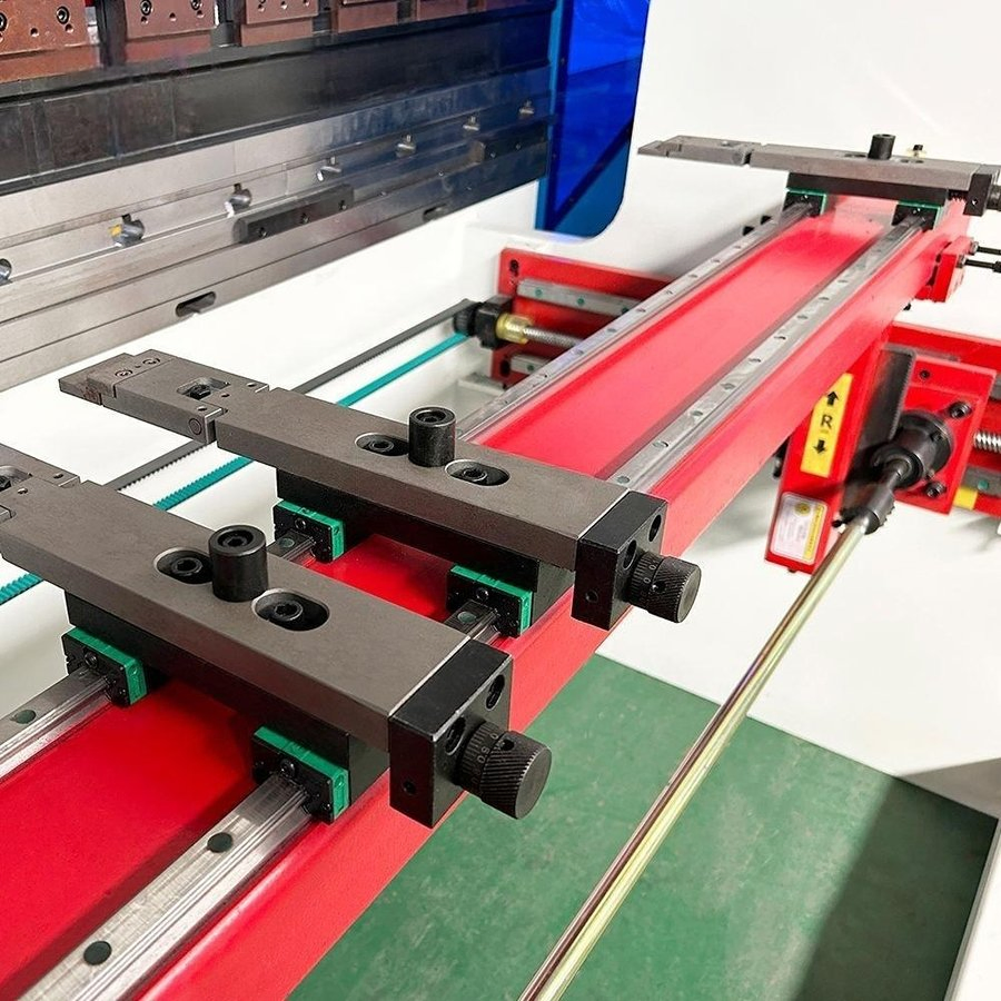 High Accuracy Wear Resistance CNC Bending Machine for Copper Plate Forming