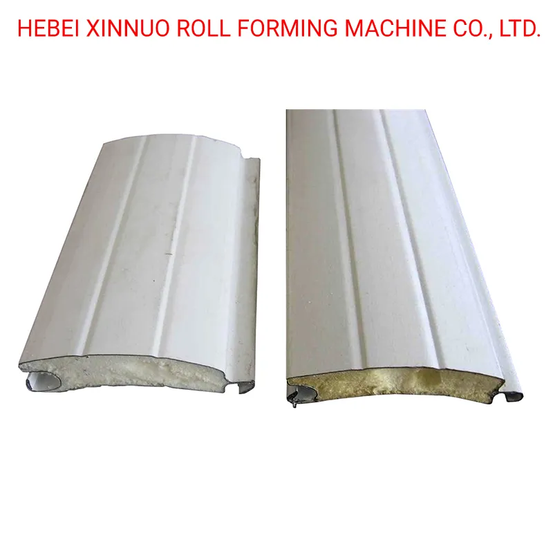 Línea de producción de máquina formadora de rollos de lamas de puerta enrollable de garaje de acero metálico PU fabricada en China