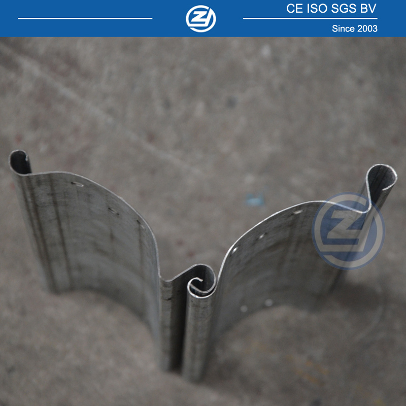 Precio de máquina de fabricación de puertas enrollables de metal personalizadas de fábrica con ISO9001/Ce/SGS/Soncap