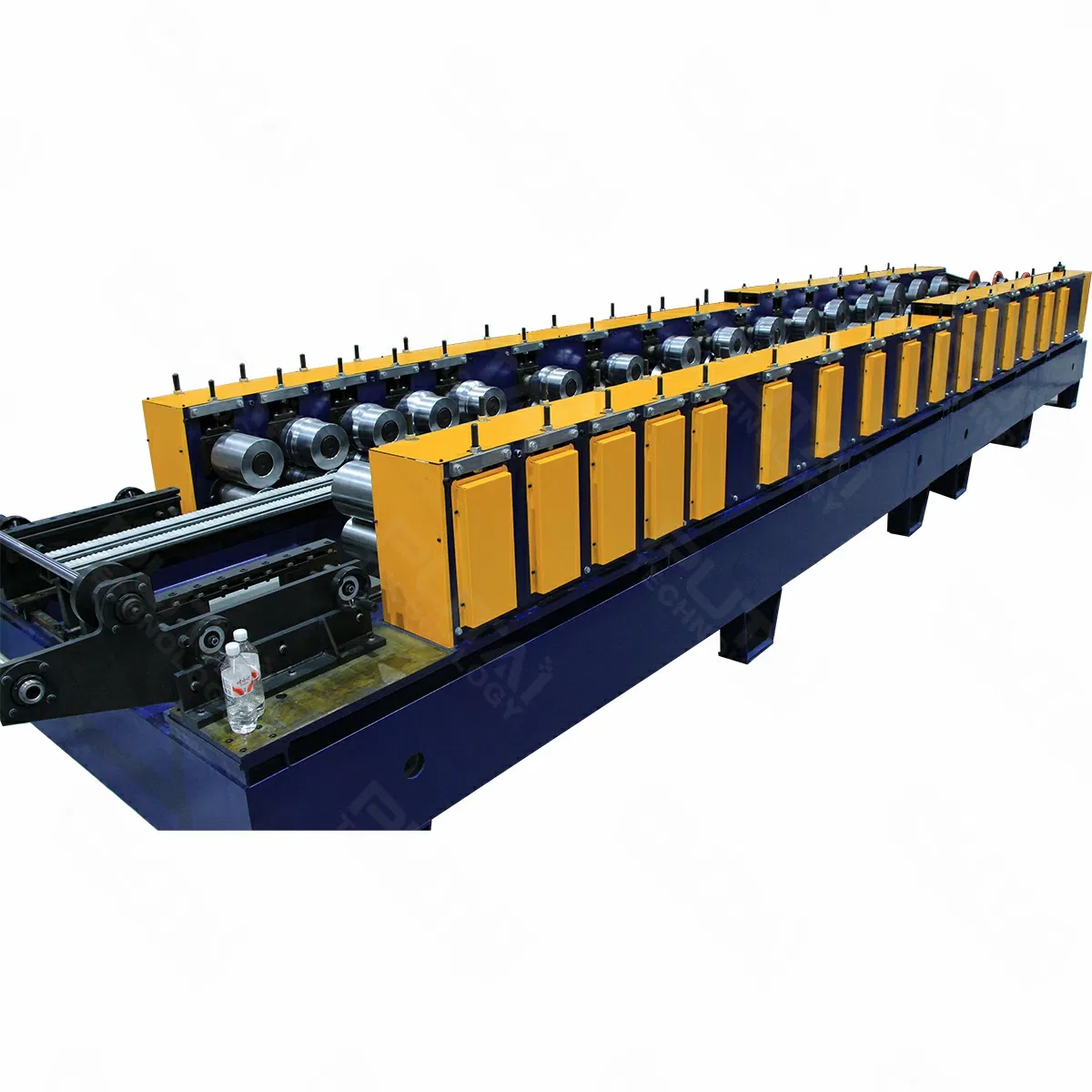 Línea de máquina de formación en frío para la fabricación de bandejas de cable de metal perforado Putai con corte hidráulico
