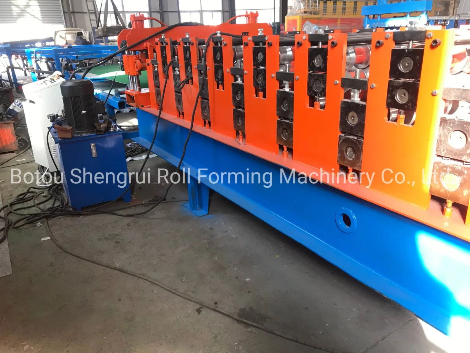 Nuevos productos máquinas para fabricar tejas de techo paneles de metal PPGI recubiertos de zinc formador de rollos de nivel superior