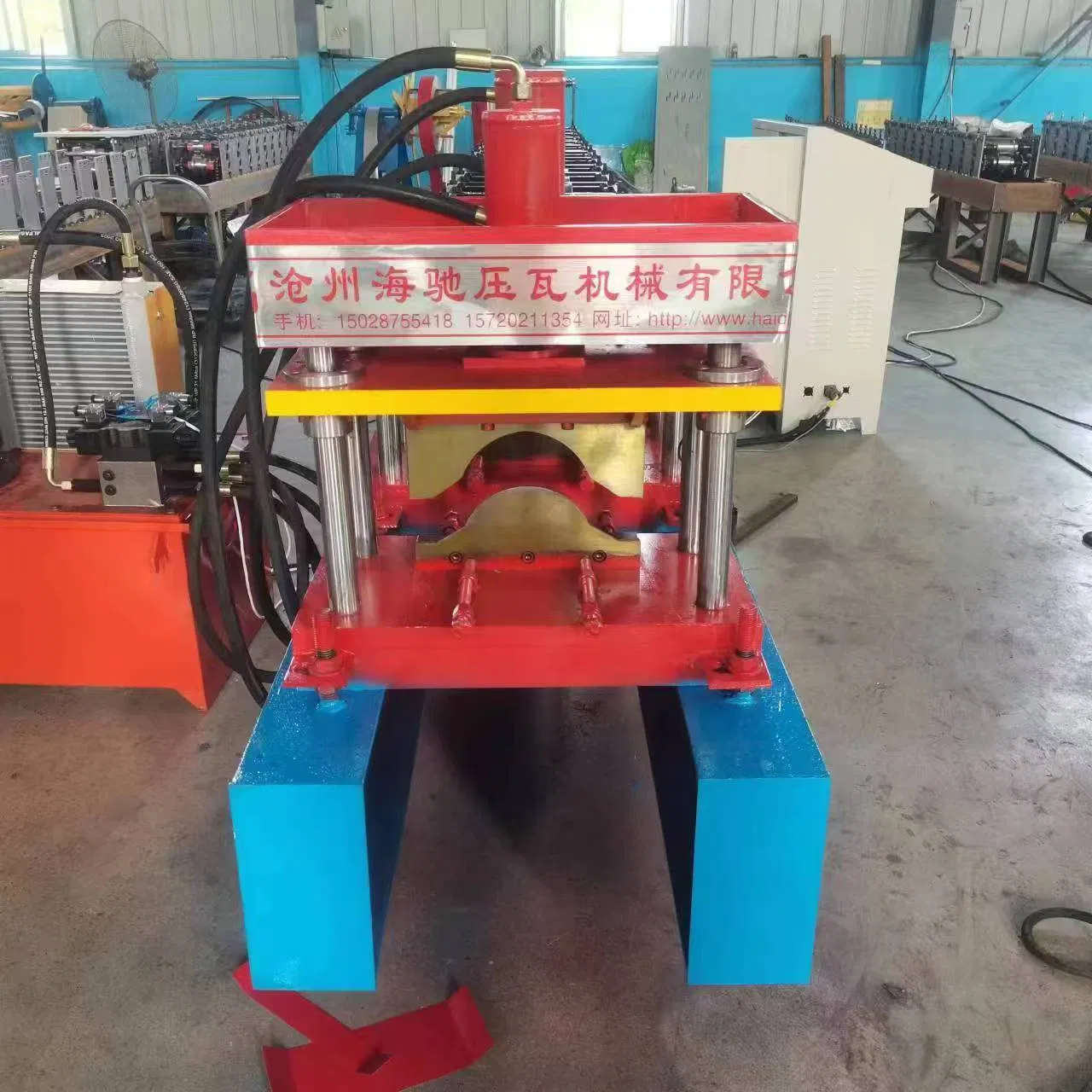 Máquina de conformado de rodillos para tapajuntas de techo de metal Máquina para fabricar tejas de cumbrera