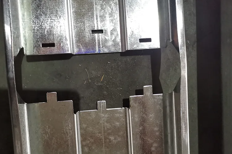 Proceso de fabricación de paneles de puerta
