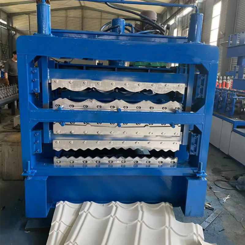 Máquina de conformado de paneles de techo de triple capa de tres capas para la fabricación de tejas