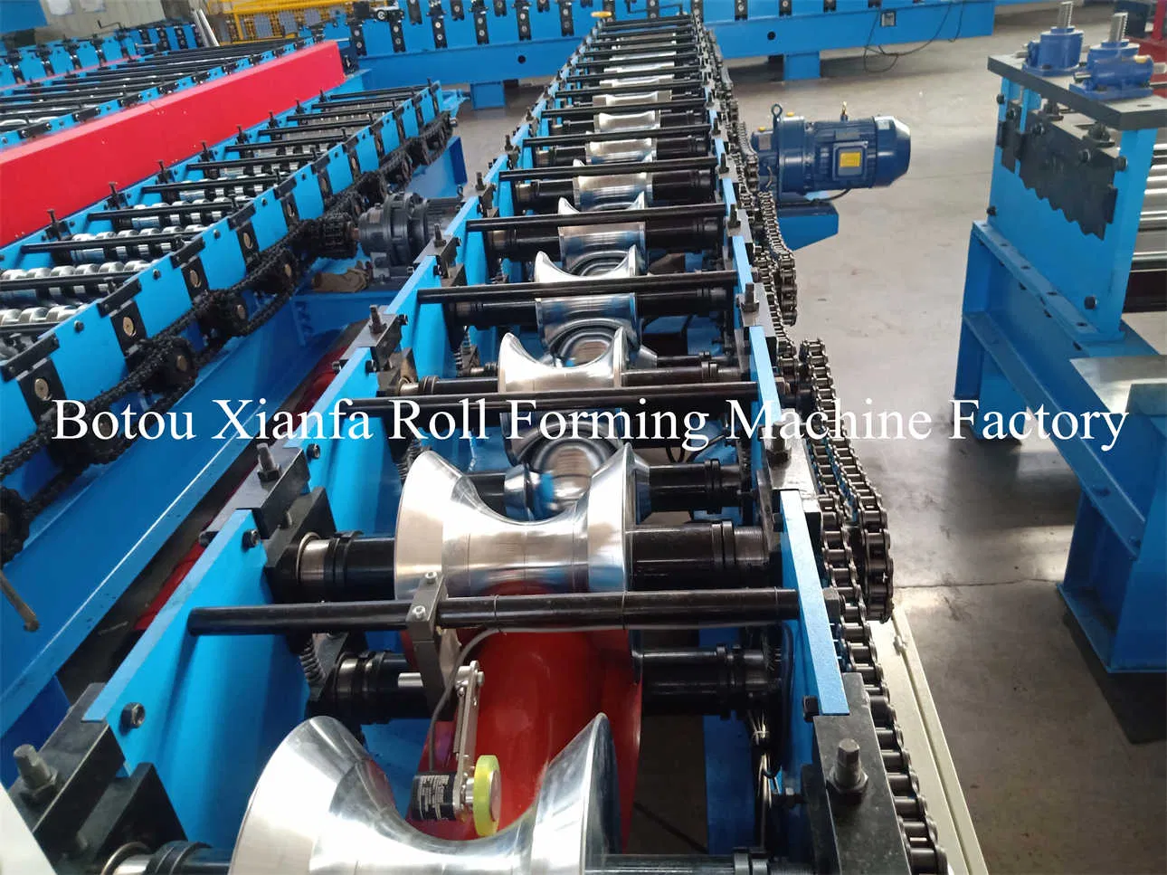 Máquina de formación de rollos de capuchón de cresta de tejas de metal esmaltadas Máquina de fabricación de tejas de cresta Máquina de fabricación de coronas de techado esmaltadas Máquina de fabricación de crestas