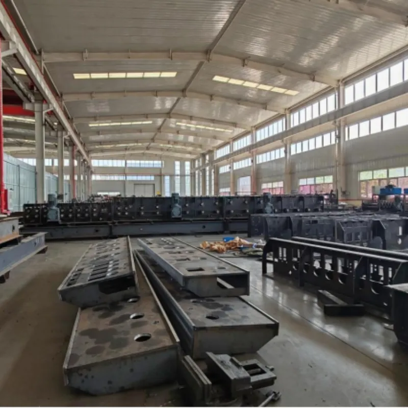 Máquina de formación automática de bandejas de cable galvanizadas en caliente de fábrica de China