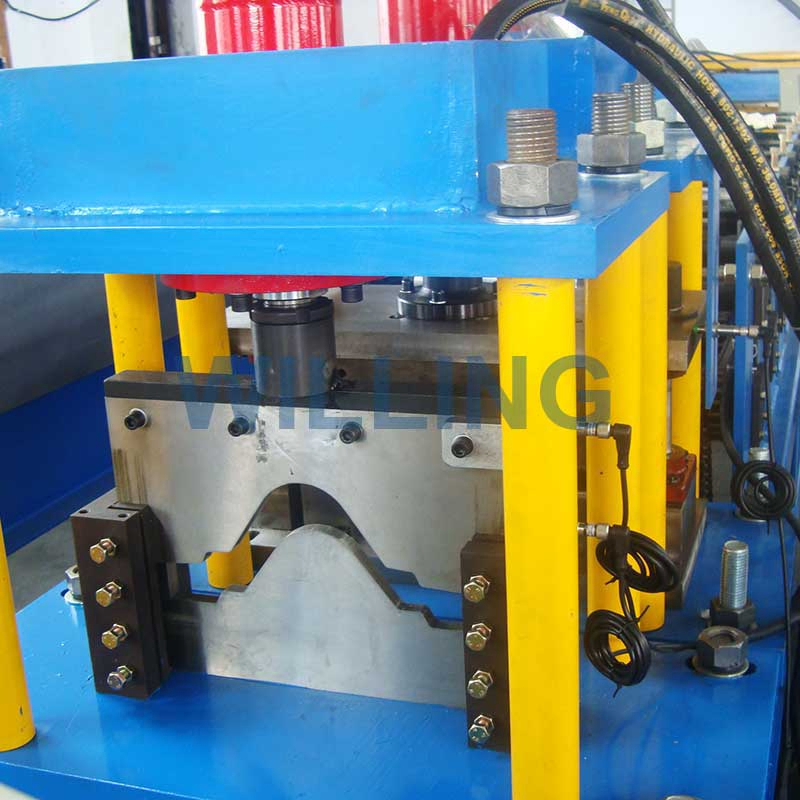 Nueva máquina de formación de tejas de acero para techos y paredes con capuchón de cresta, incluyendo motor, rodamiento, bomba, engranaje, caja de cambios, motor y rodillo