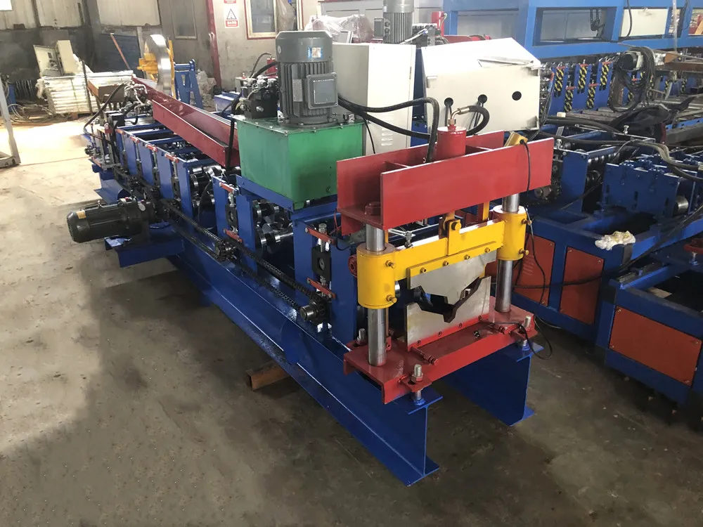 Precio de fábrica 2024 Máquina de fabricación de tejas metálicas de cresta en oferta, máquina de fabricación de techos de alta calidad