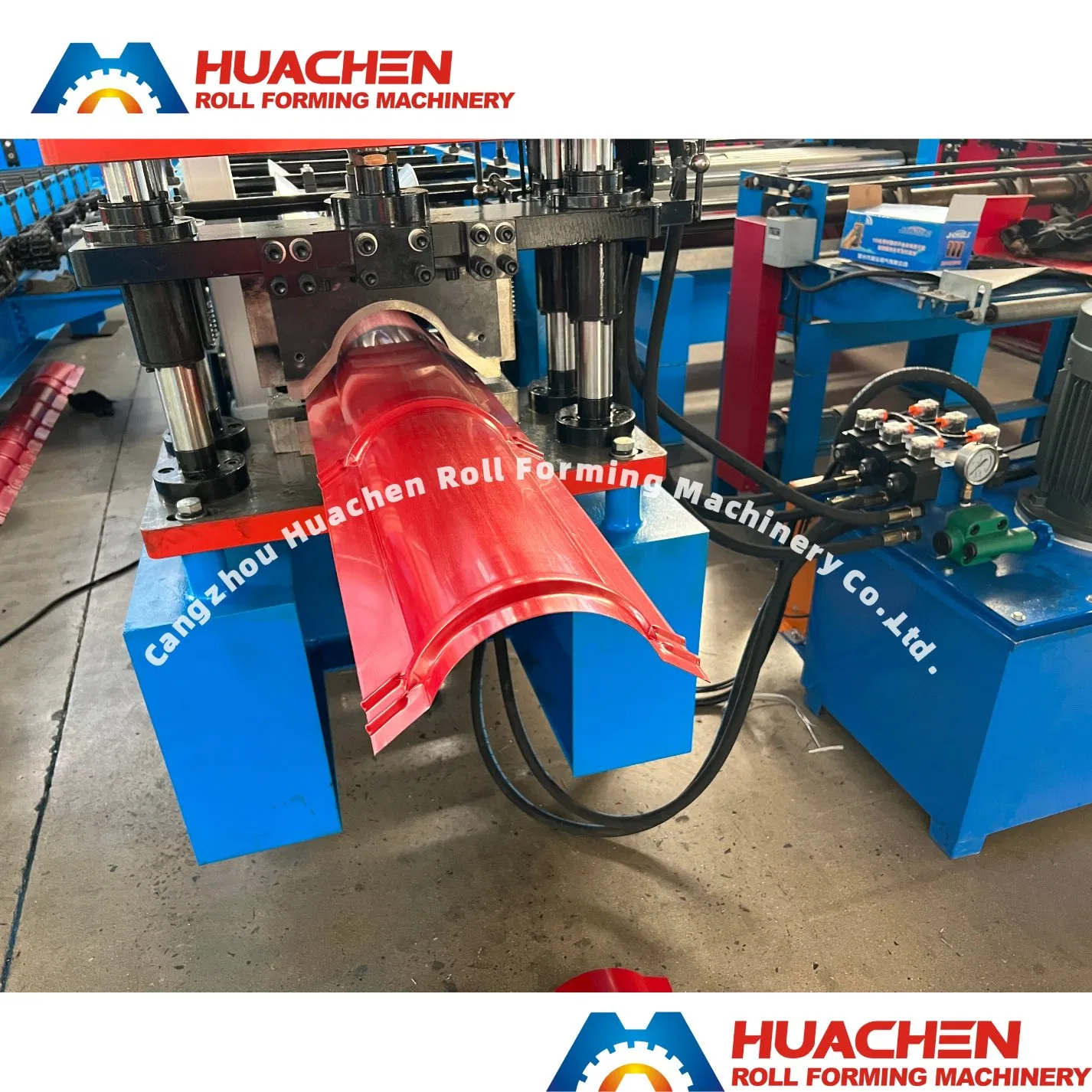 Máquina de conformado de rollos para tapajuntas de techo metálico de Armenia 312mm Alimentando bobinas