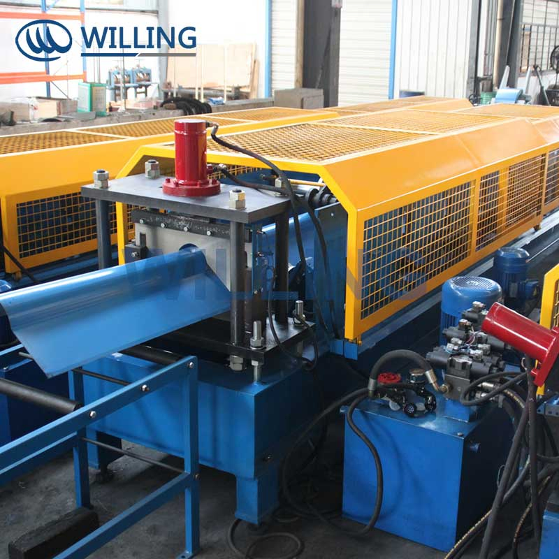 Nueva máquina de formación de tejas de acero para techos y paredes con capuchón de cresta, incluyendo motor, rodamiento, bomba, engranaje, caja de cambios, motor y rodillo