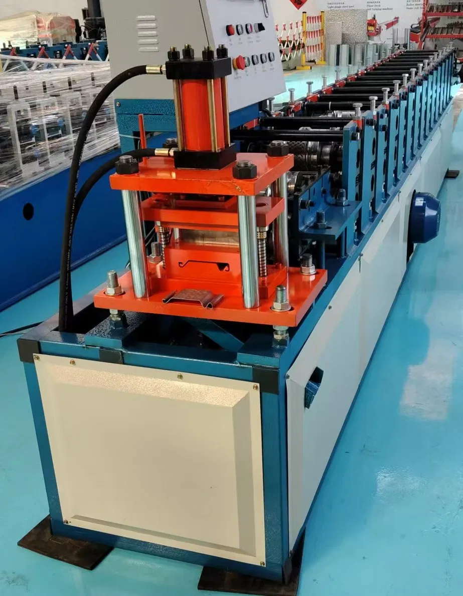 Línea de producción de perfil de puerta enrollable de garaje fabricada en China para máquina de conformado en frío