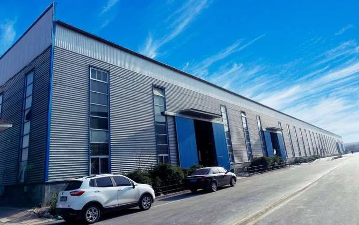 Máquina de conformado en frío de alta calidad utilizada para fabricar soportes de estructuras fotovoltaicas de paneles de energía solar