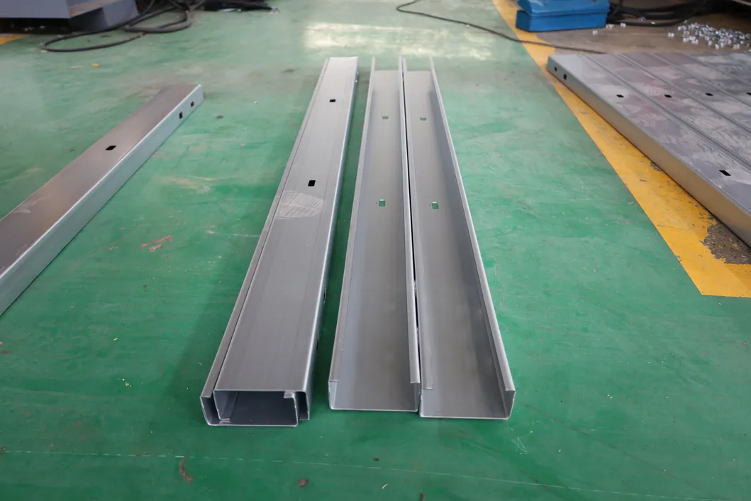 Máquina de conformado en frío para soportes fotovoltaicos solares de alta precisión de venta caliente