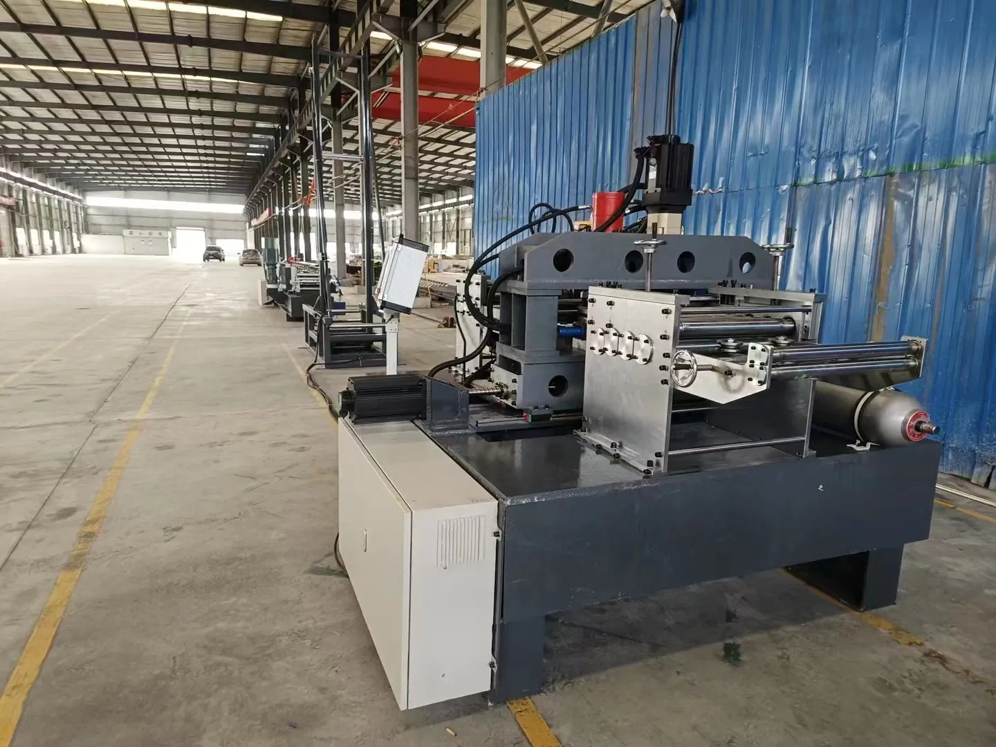 Máquina de conformado en frío para la fabricación de canal de rodillo de soporte de panel solar con soporte de acero en forma de C