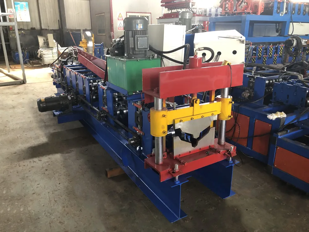 Precio de fábrica 2024 Máquina de fabricación de tejas metálicas de cresta en oferta, máquina de fabricación de techos de alta calidad
