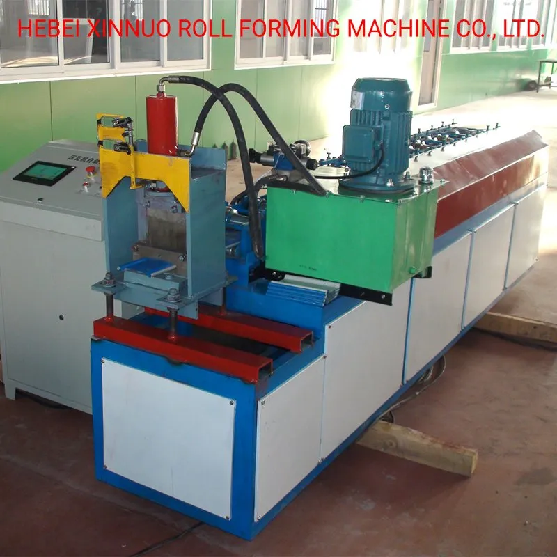 Máquina de fabricación de perfiles de puerta enrollable de chapa de acero frío CNC para puerta de persiana