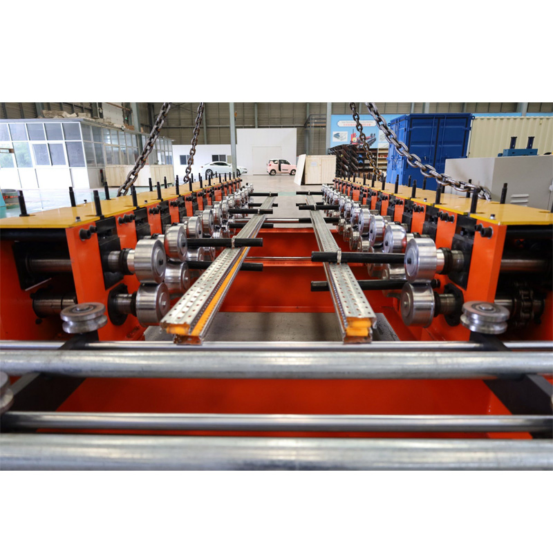 Máquina de fabricación de bandejas de cable de cambio rápido de tamaño en oferta caliente Zk