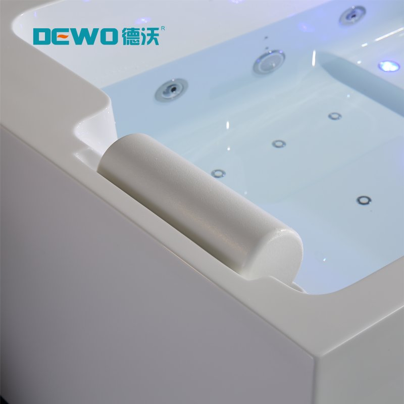 High Tech Intelligent Back Hydro Whirlpool Massage Bath Customized Bluetooth Music (LL750)