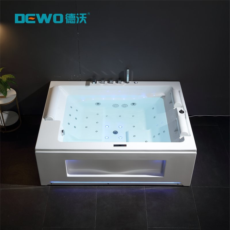 China Modern Luxury Sanitary Ware 3 People Lying Bath (LL763)
