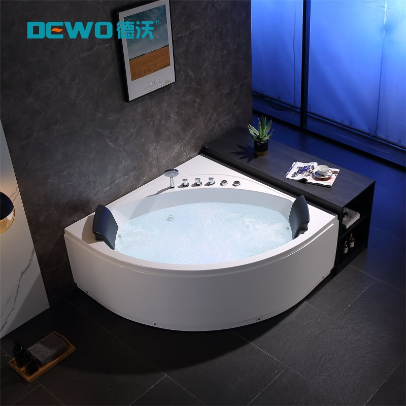 High Quality Stylish Acrylic Fan-Shaped Adults Massage Bath (LL715)