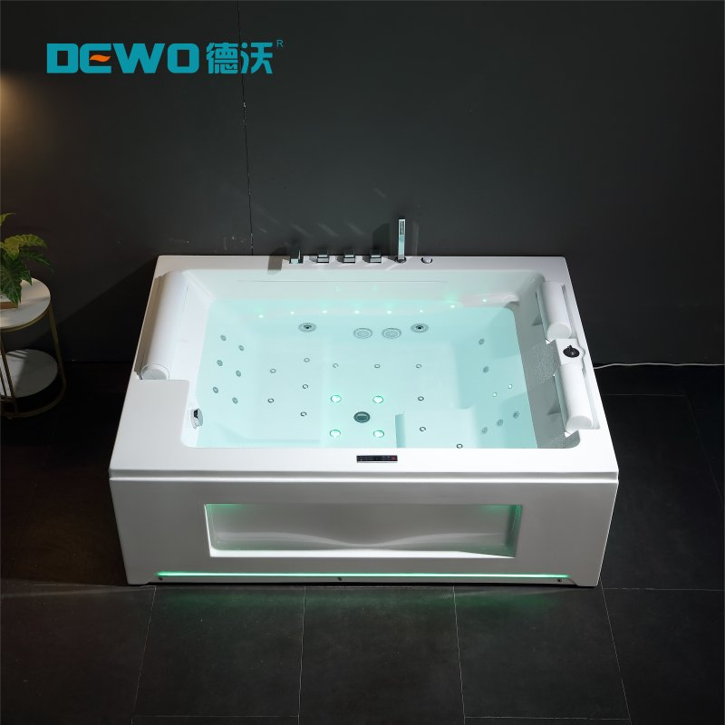 Luxury Sanitary Ware 3 People Lying Bath with Ambient Light (LL763)