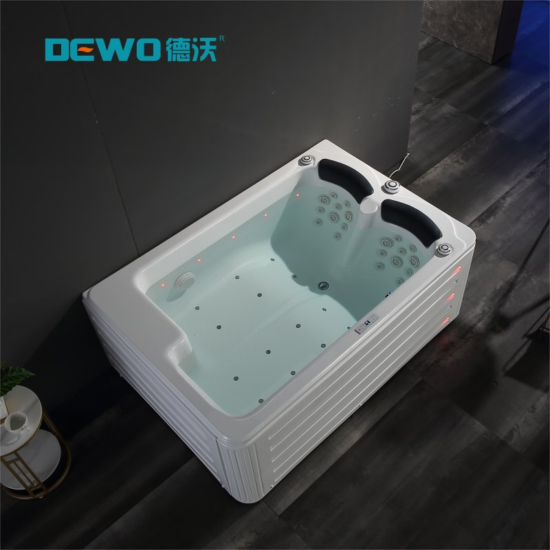 High Quality Freestanding Acrylic 2-Persons Intelligent Back Jets SPA Bath for Villa
