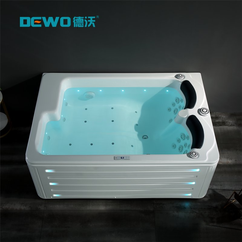 High Quality Freestanding Acrylic 2-Persons Intelligent Back Jets SPA Bath for Villa