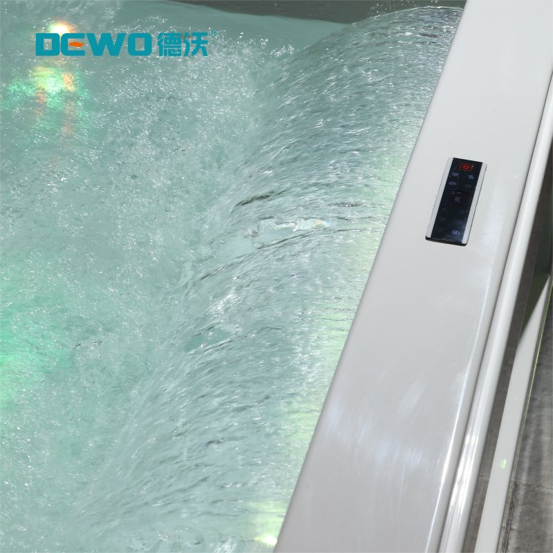 Luxury Sanitary Ware 3 People Lying Bath with Ambient Light (LL763)