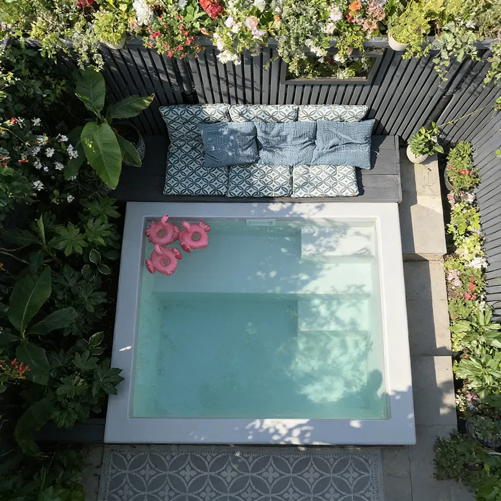 Personalized Fiberglass Swimming Pool and SPA Pool Hot Tub Solutions
