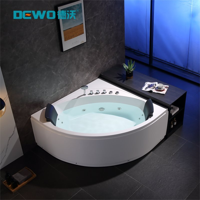 High Quality Stylish Acrylic Fan-Shaped Adults Massage Bath (LL715)