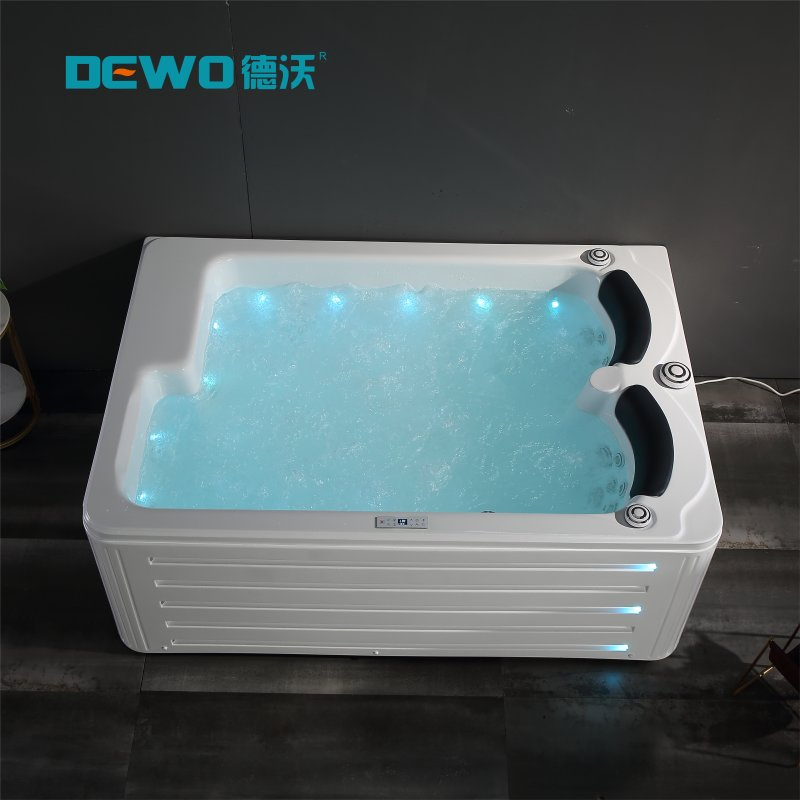 Factory Price Freestanding Acrylic Intelligent Back Jets Massage Bath Customized for Villa