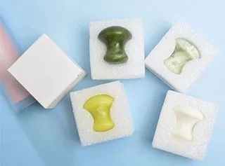 Masajeador de cara de piedra de jade natural, set de guasha de ojo verde en forma de hongo, alivia la tensión, herramienta de masaje guasha de piedra bian personalizada