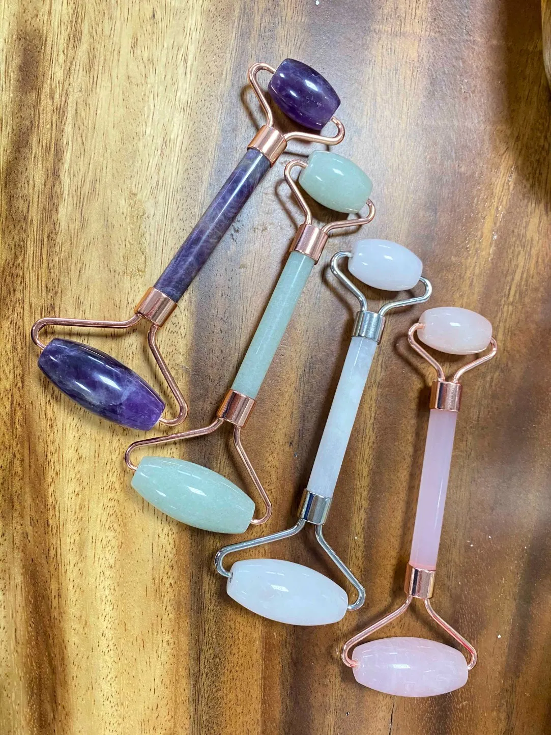 Herramienta de masaje facial de jade de doble cabeza de alta calidad para relajar los músculos