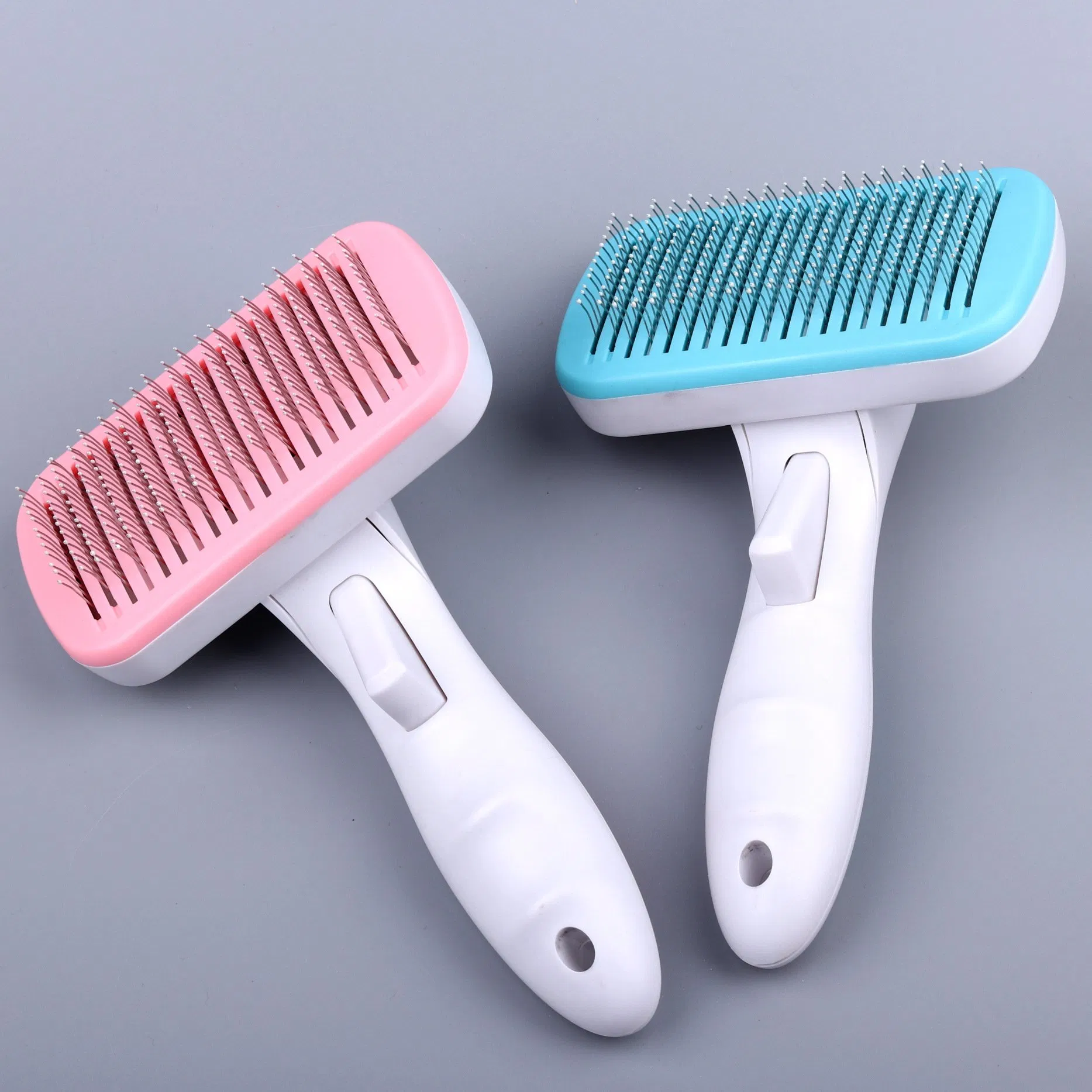 para mascotas de pelo corto, herramienta de aseo con botón de liberación, ducha autolimpiante para perros, suministros para el baño de gatos, cepillo para perros