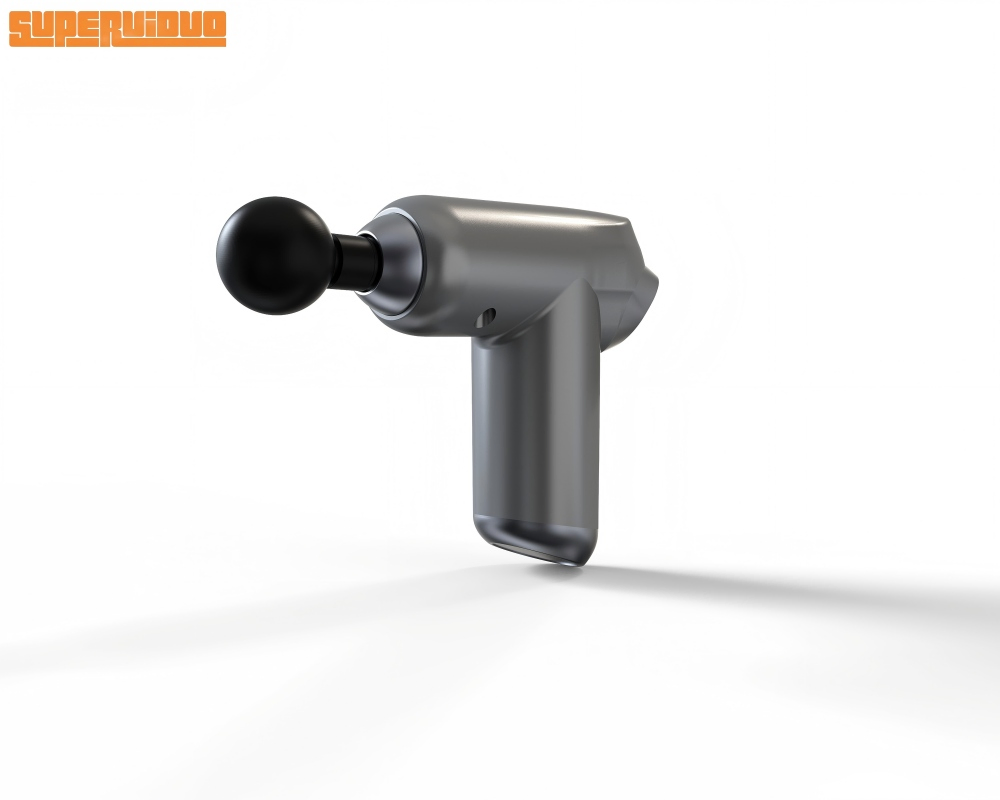 Resolviendo espasmos musculares por sobreesfuerzo proporcionando calor con un masajeador de pistola