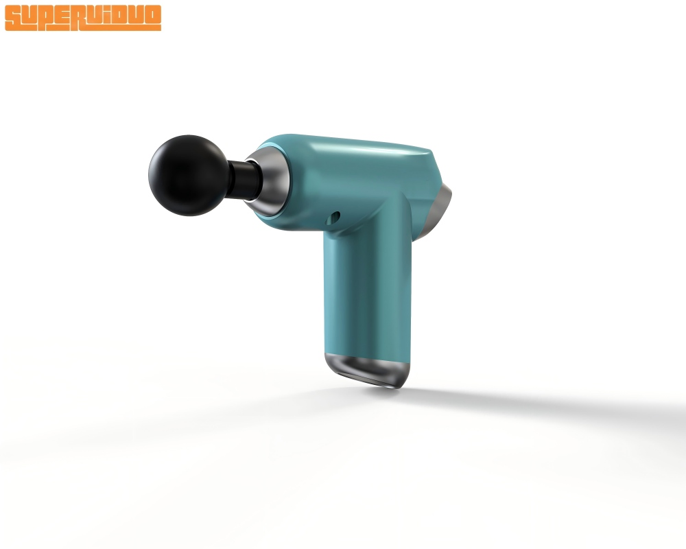 Resolviendo espasmos musculares por sobreesfuerzo proporcionando calor con un masajeador de pistola